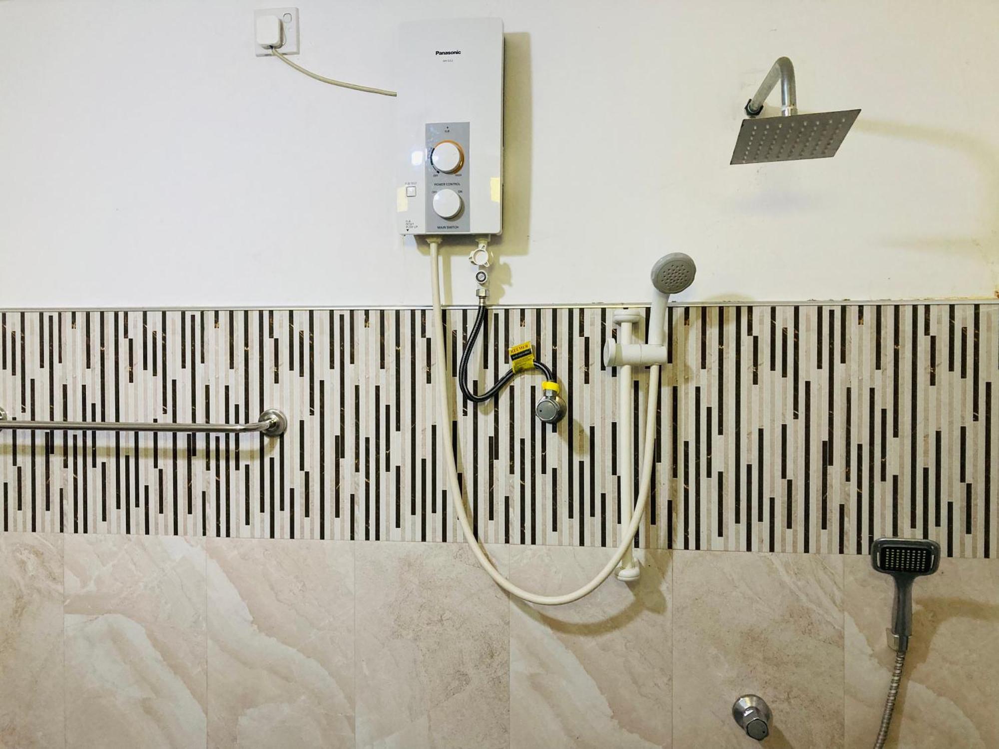 Suncity Privacy Lodge